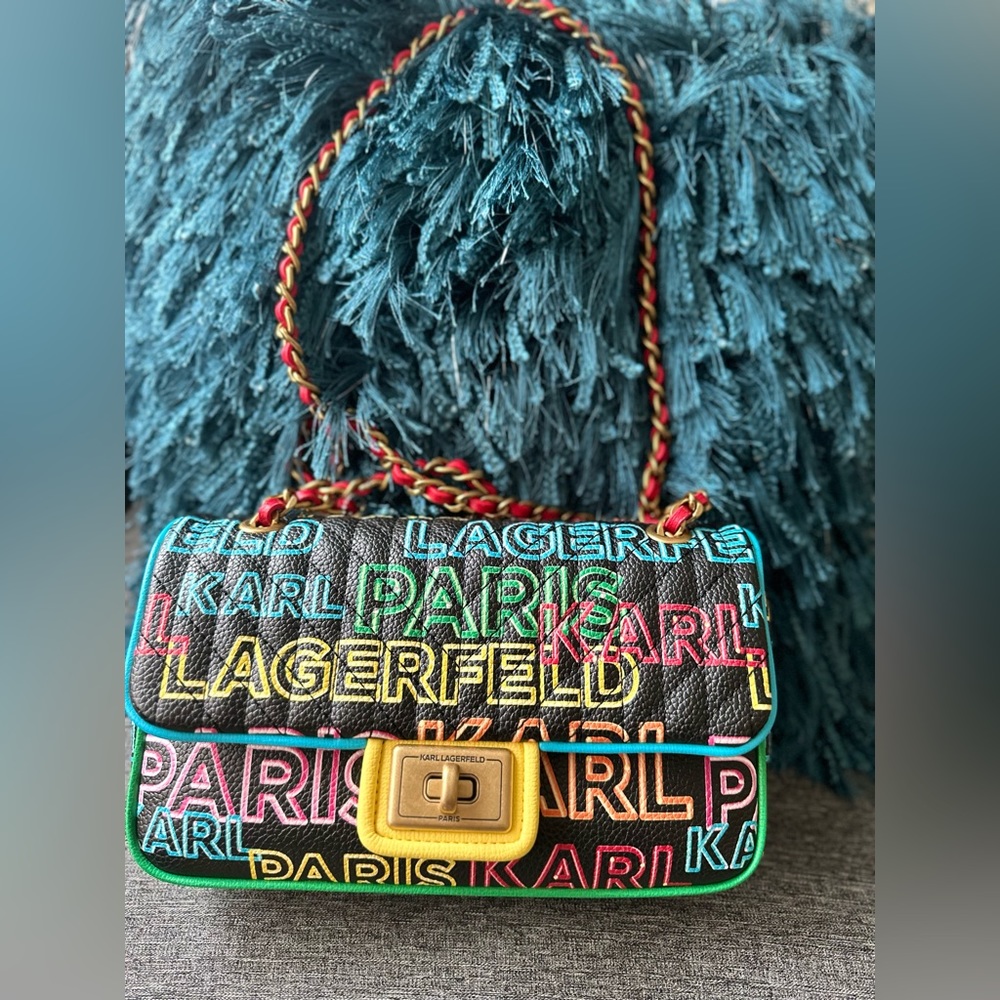 Karl Lagerfeld Paris Women's Signature Agyness
Shoulder Bag Sz M